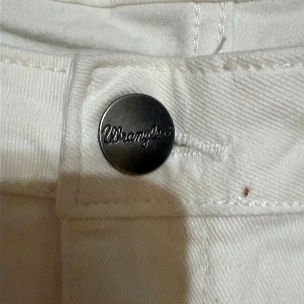 Wrangler Cream Straight Leg Jeans - Picture 4 of 6